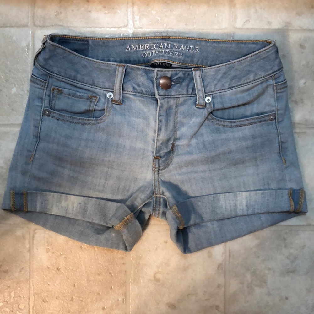 American Eagle Midi Light Wash Shorts